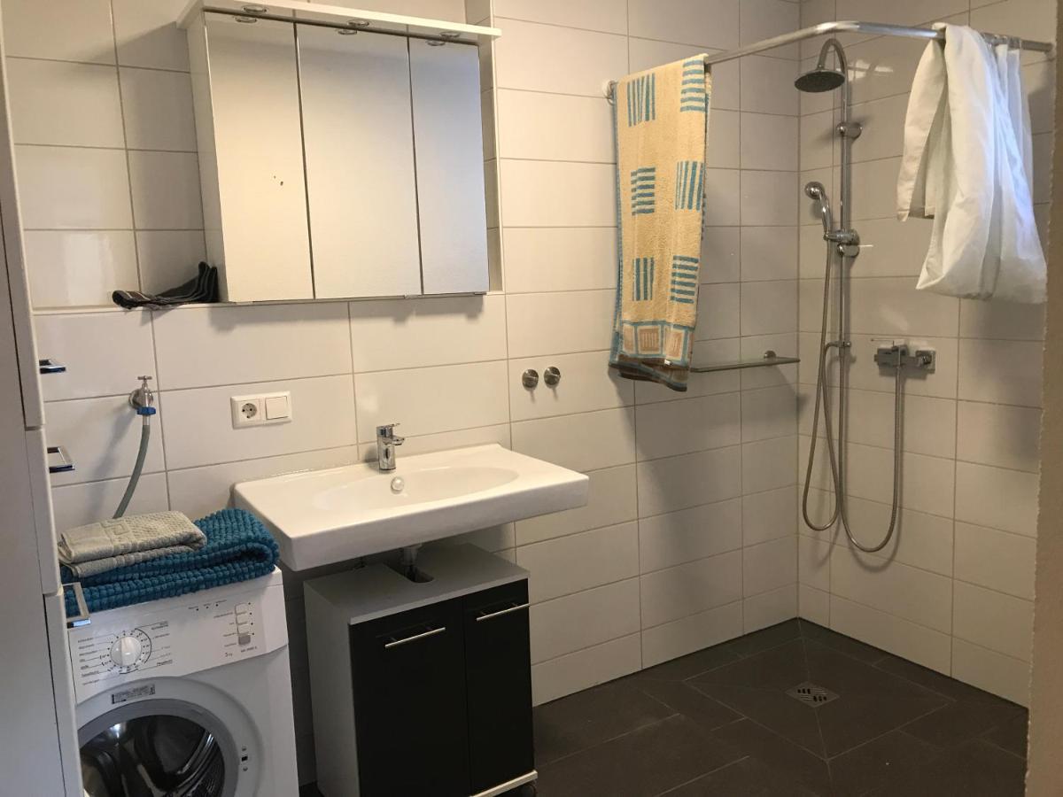 Helle & Ruhige Wohnung In Neu-Ulm Exterior photo